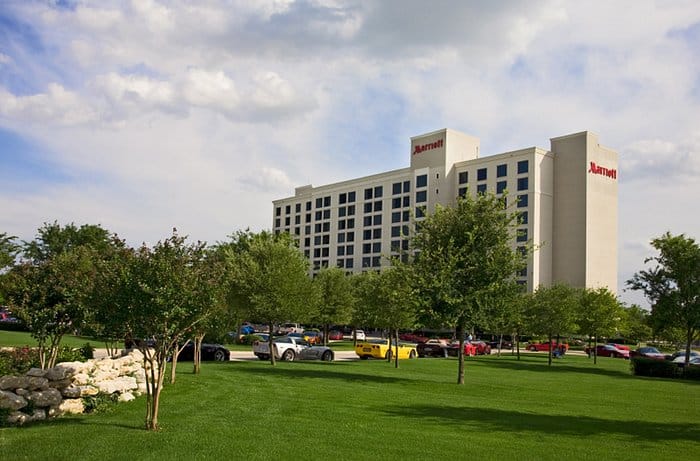 Marriott Dallas/Fort Worth Champions Circle exterior